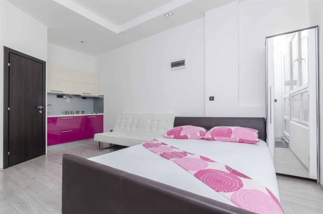 Apartment Antonela Omis Exterior photo